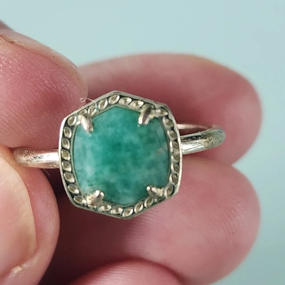 Kendra Scott Davie Dark Teal Amazonite Gold Ring, size 6, preloved - Picture 4 of 9